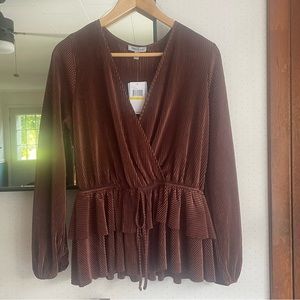 NWT v-neck satiny peplum blouse with puffed sleeve and mock waist tie